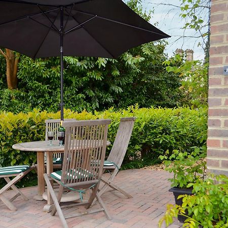 Petit Knowle Vila Cuckfield Exterior foto